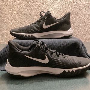 Men’s Nike running sneaker